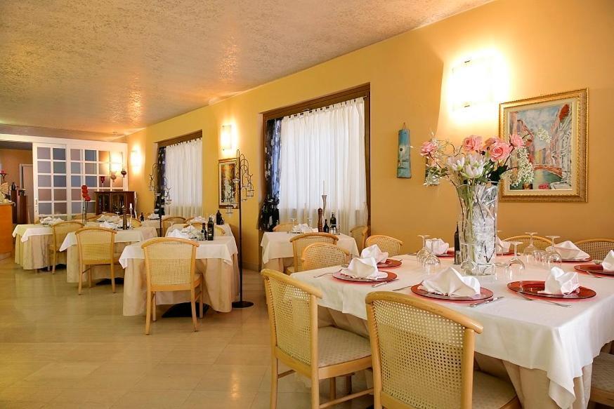 Hotel Ristorante Miralago Гарда Екстер'єр фото